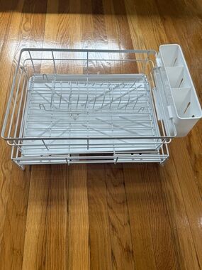 Extendable White Metal Dish Drying Rack with Cutlery Holder